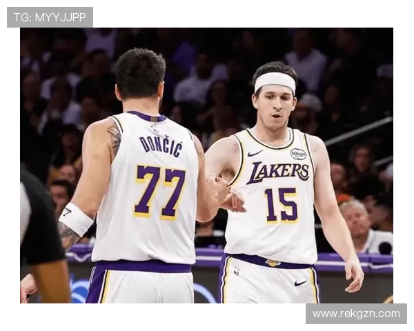 [流言板]湖人前员工：运营部门领导63岁了，导致湖人入驻Tiktok最晚.